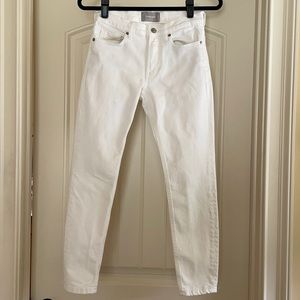 Everlane ankle jeans. Size 25. White.